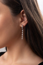 Huggies chain drop Pear - 1.5 ct