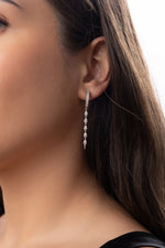 Huggies chain drop Pear - 1.5 ct