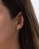 Studs 2 ct - 4 prong